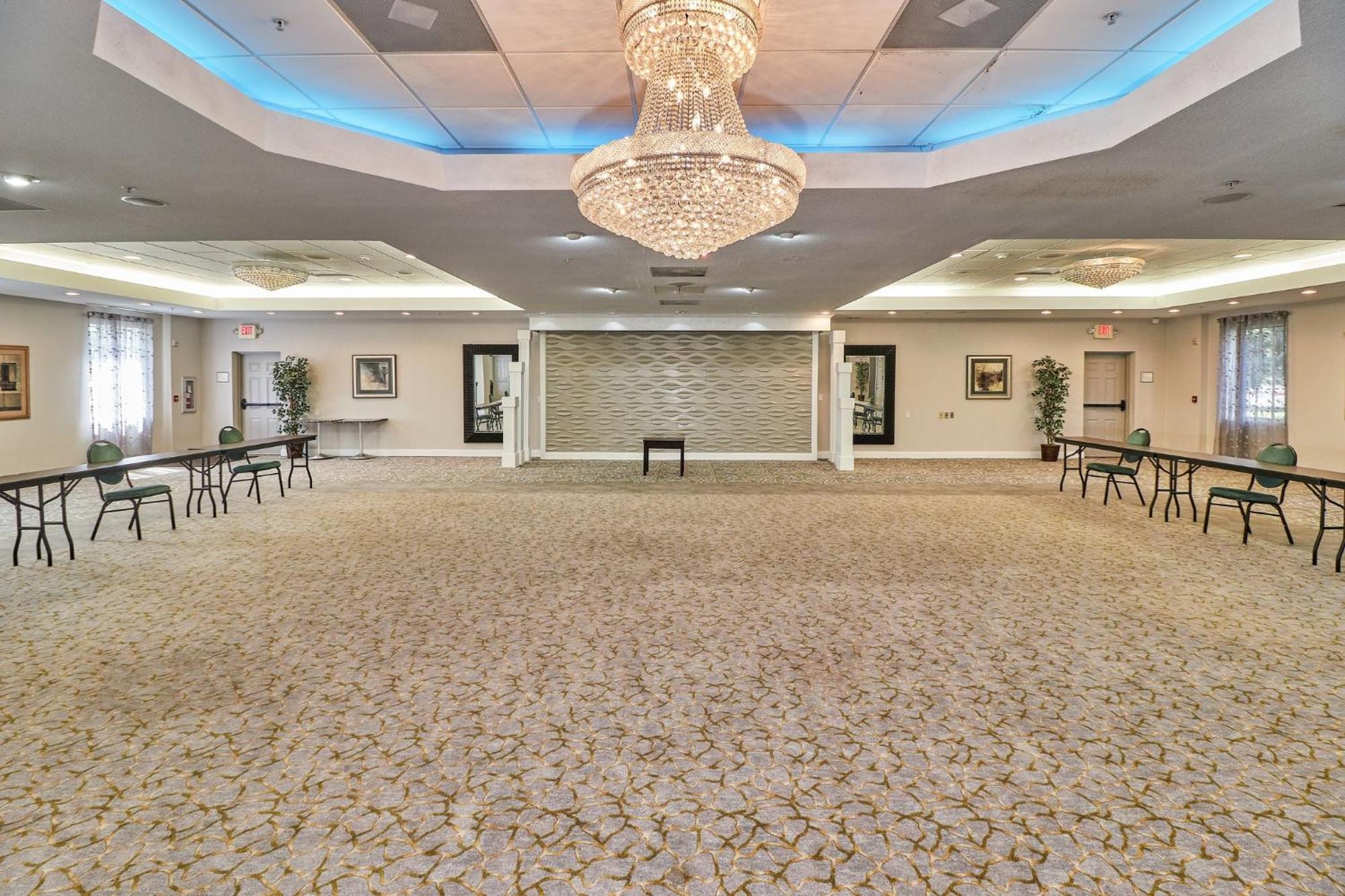 Holiday Inn Express Hotel & Suites Clearwater Us 19 North By Ihg Exterior foto